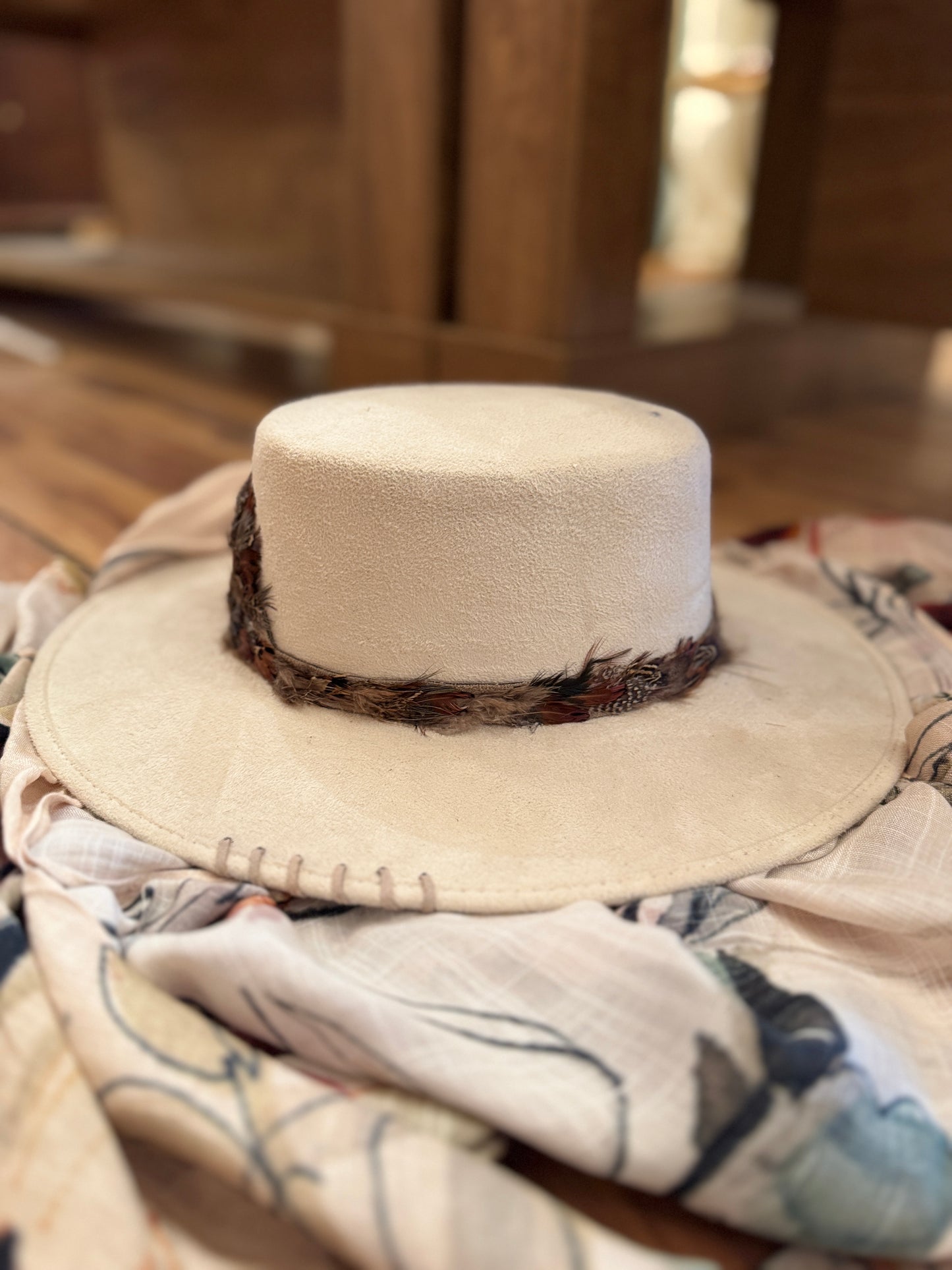 Feathered Prairie Ivory Hat