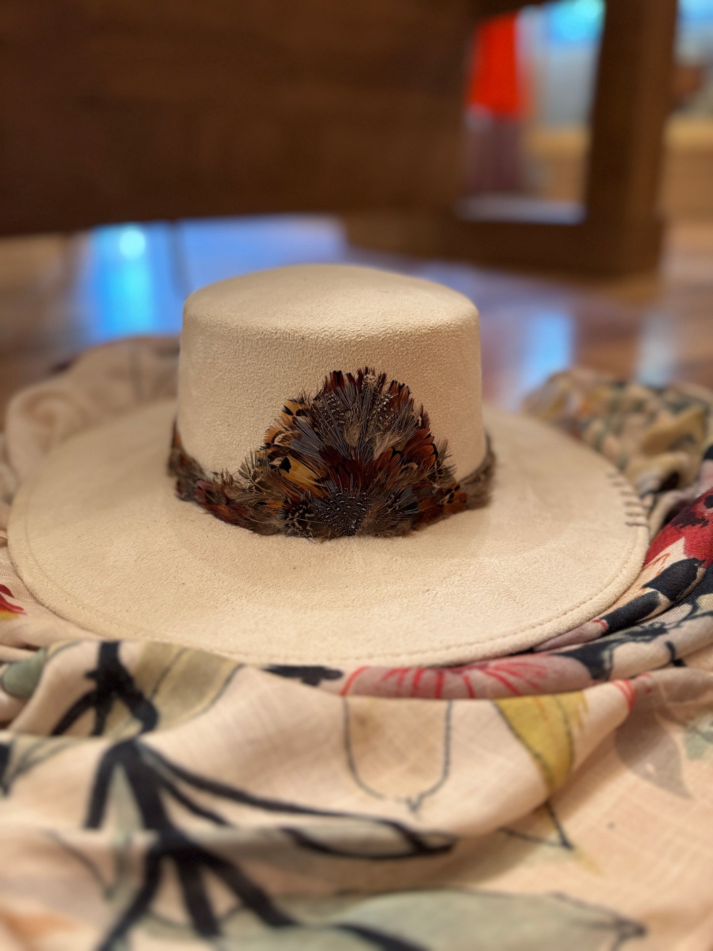 Feathered Prairie Ivory Hat