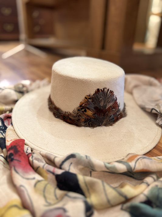 Feathered Prairie Ivory Hat