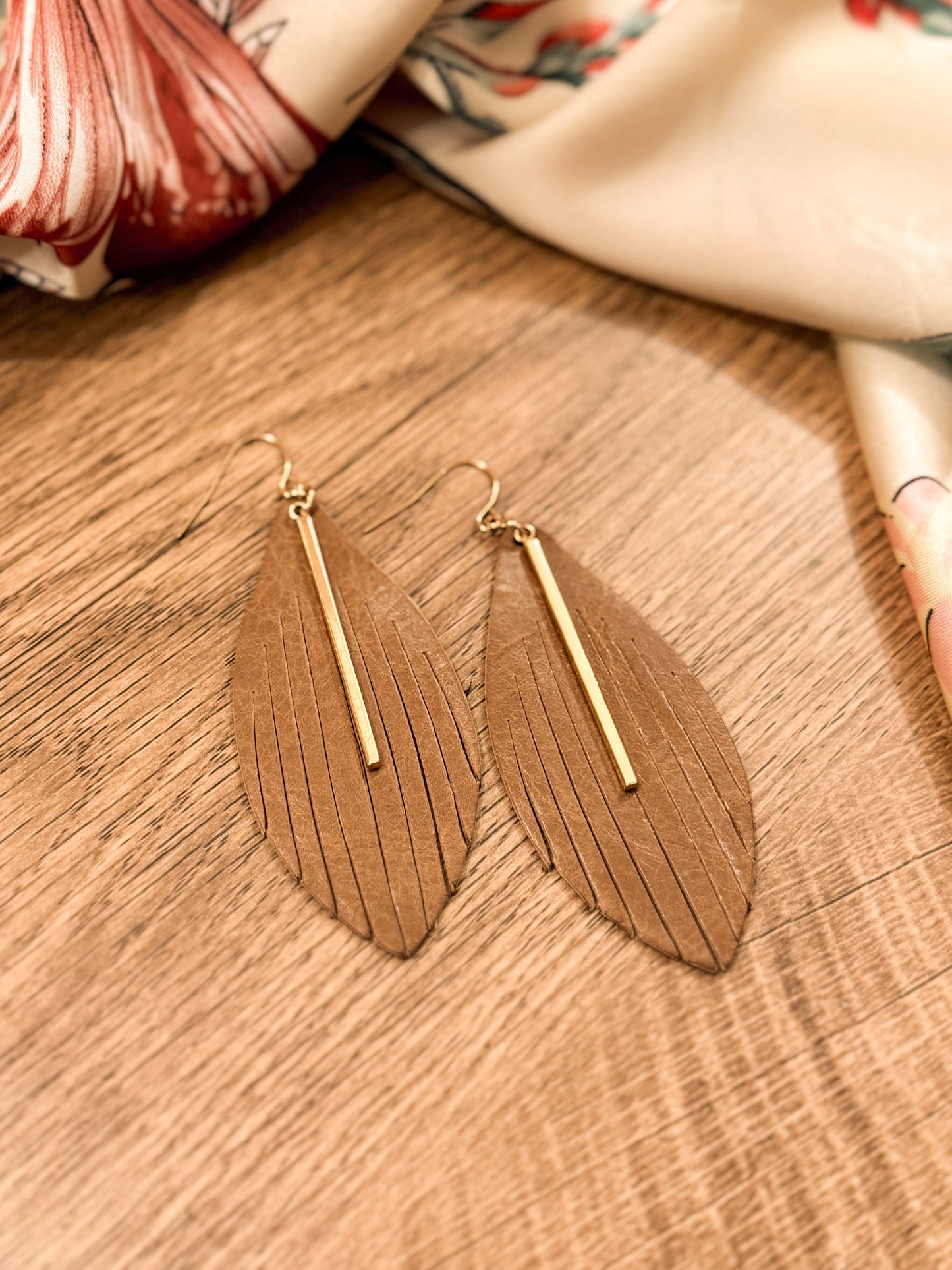 Fringe w/Gold Bar Earrings: Caramel
