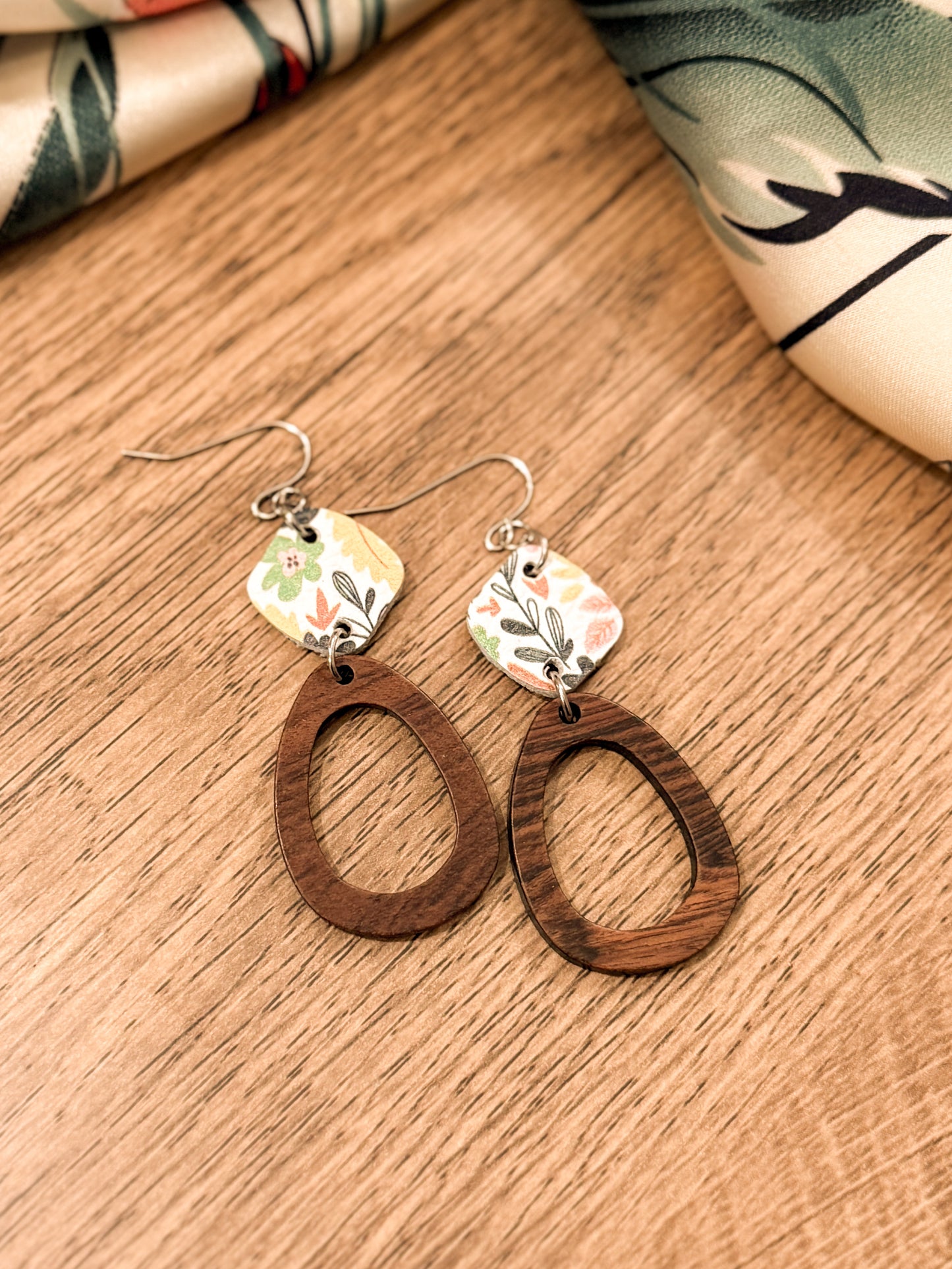 Wood Oblong & Gentle Summer Earrings